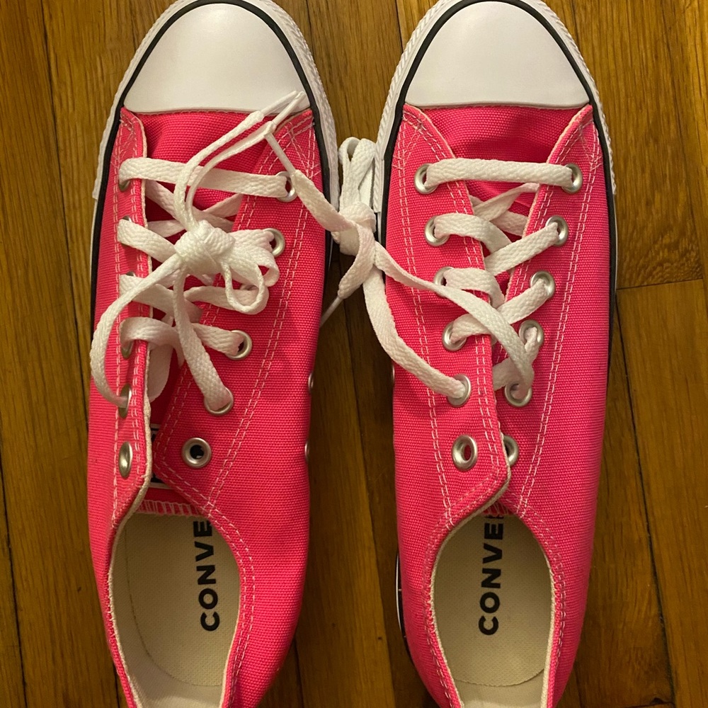 Woman’s converse